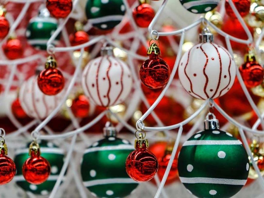 ¿Cómo adornar tu tienda de abarrotes en Navidad?